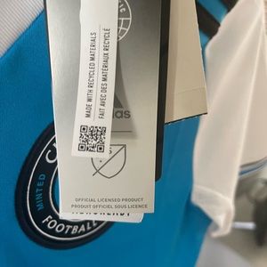 Adidas Youth Medium Soccer Jersey and additional adidas shirt Yotg Medium